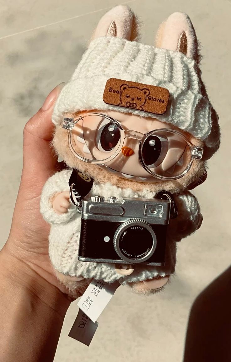 Cute Monsters Collectible Labubu toy