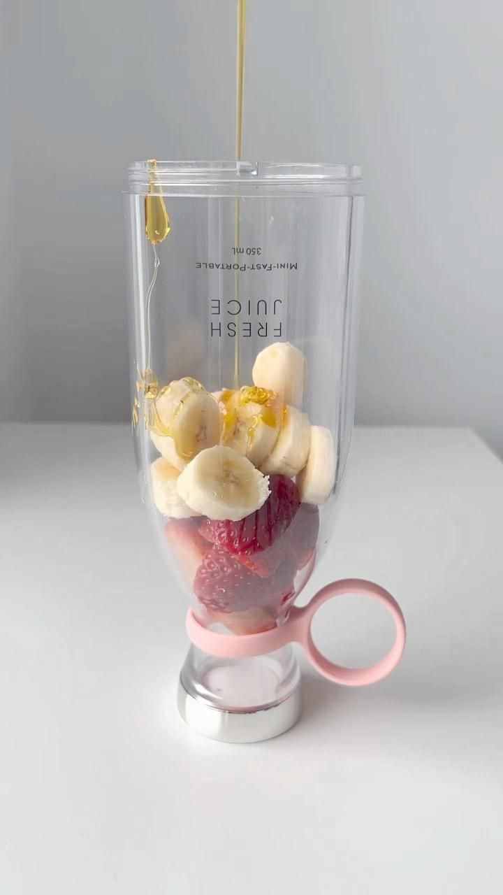 Electric Portable Mini Juicer Bottle